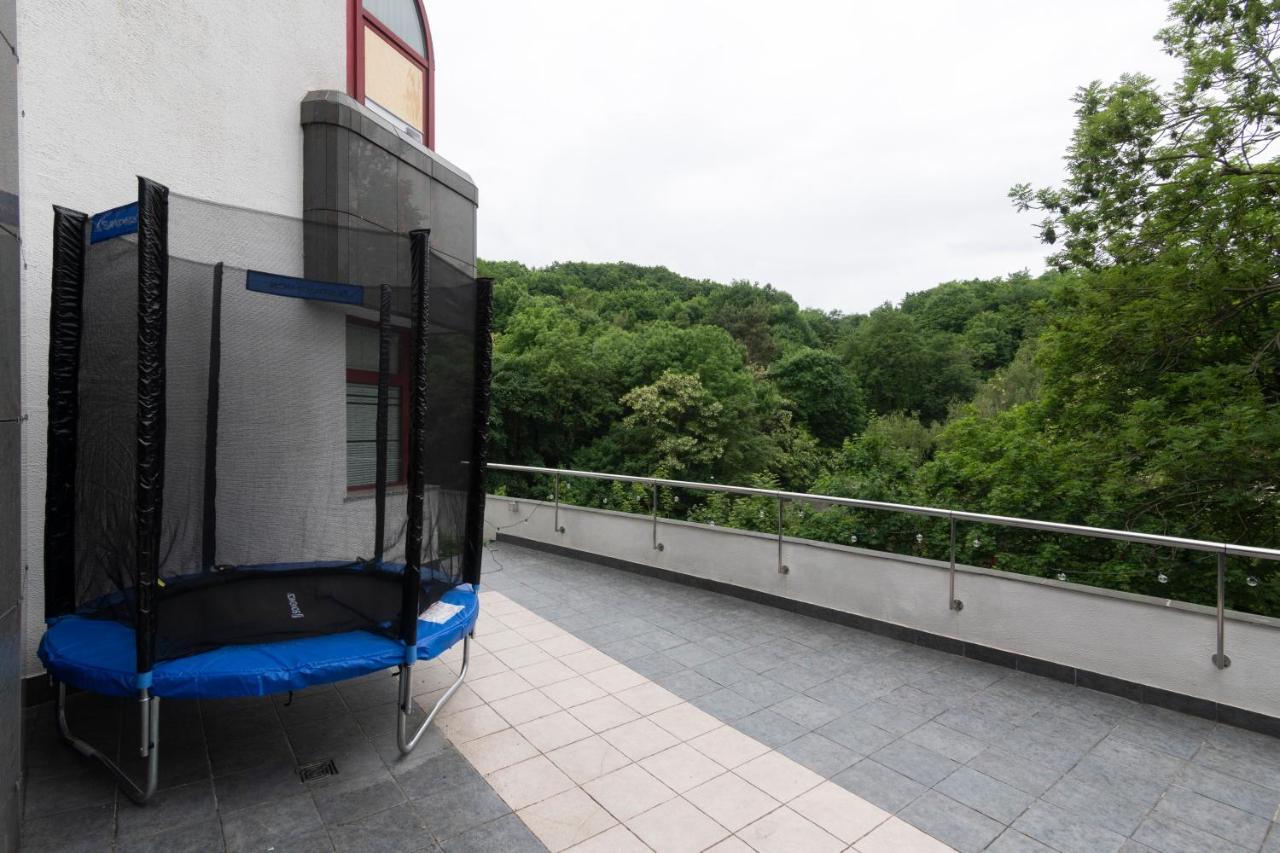 Unique Apartment With Private Pool, Cinema, Spa Prag Exterior foto
