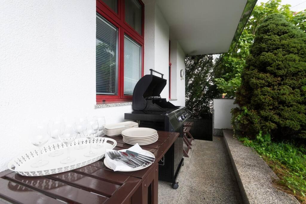 Unique Apartment With Private Pool, Cinema, Spa Prag Exterior foto