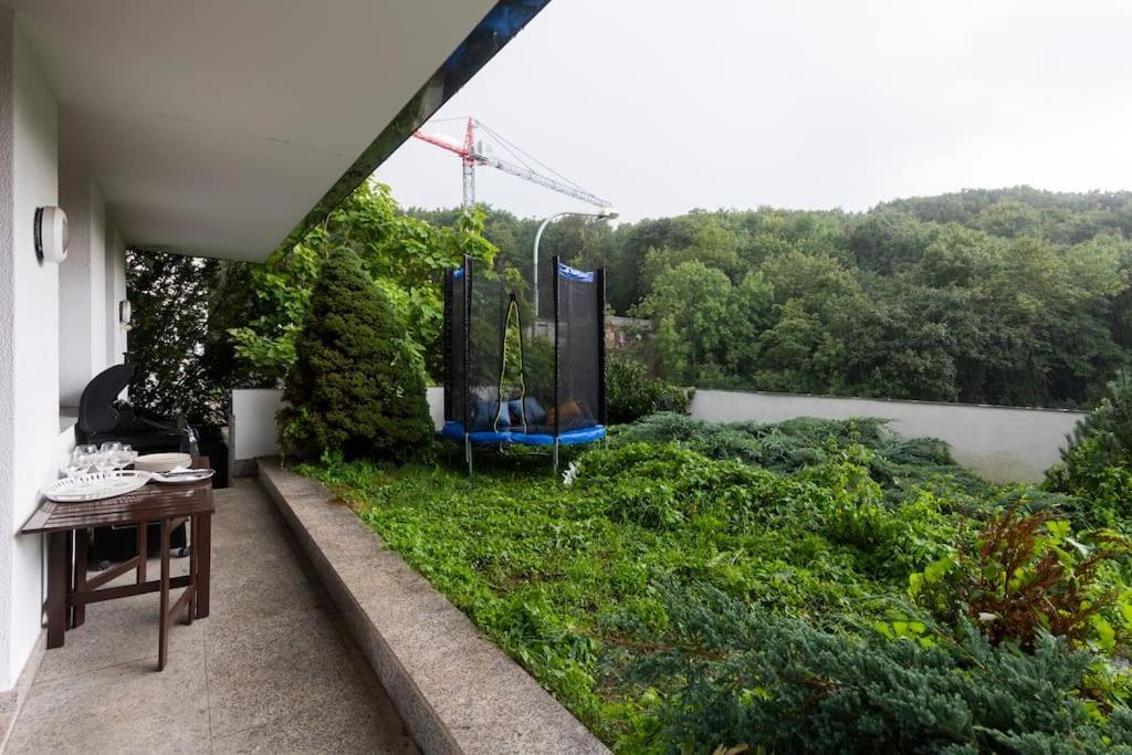 Unique Apartment With Private Pool, Cinema, Spa Prag Exterior foto