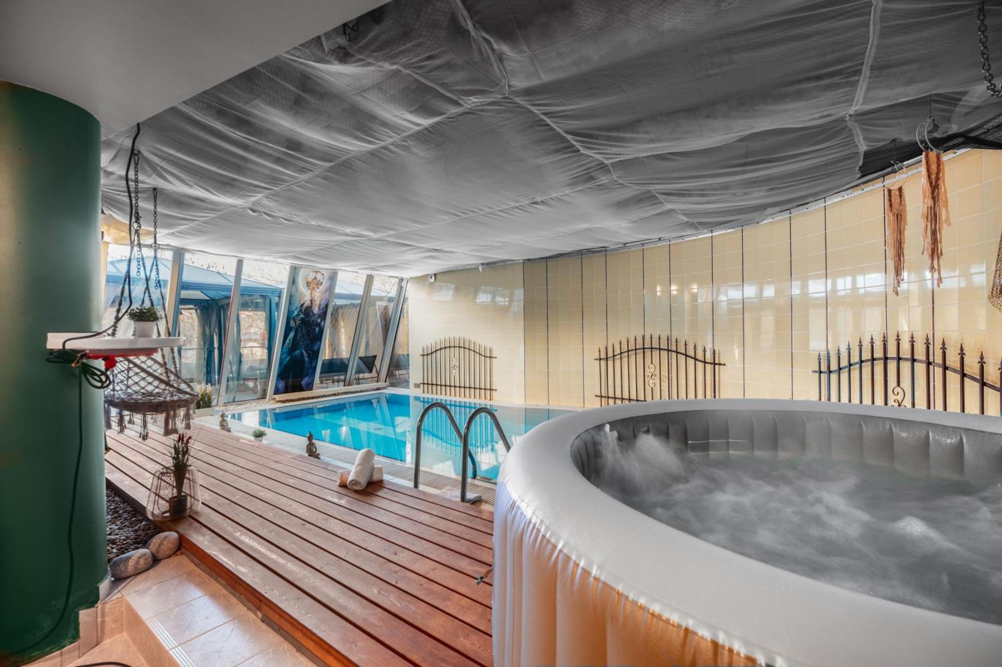 Unique Apartment With Private Pool, Cinema, Spa Prag Exterior foto